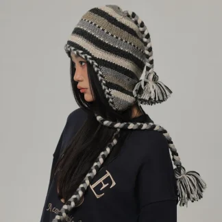 Stylish Knitted Trapper Hat with Striped Pattern